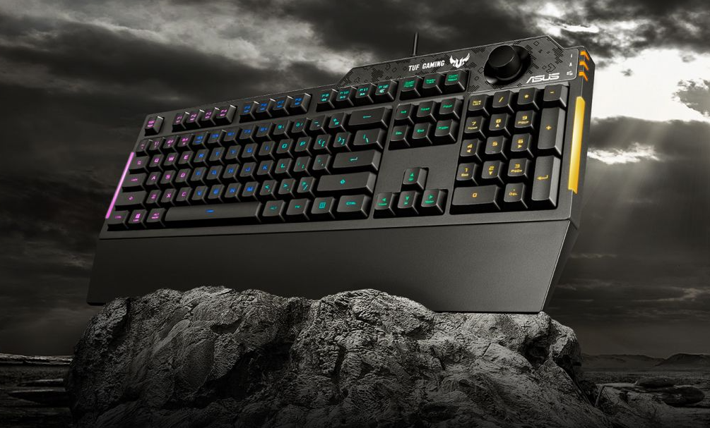 Điểm nhấn của ASUS TUF K1 l&agrave; hệ thống LED RGB 5 v&ugrave;ng gi&uacute;p g&oacute;c m&aacute;y trở n&ecirc;n nổi bật hơn.
