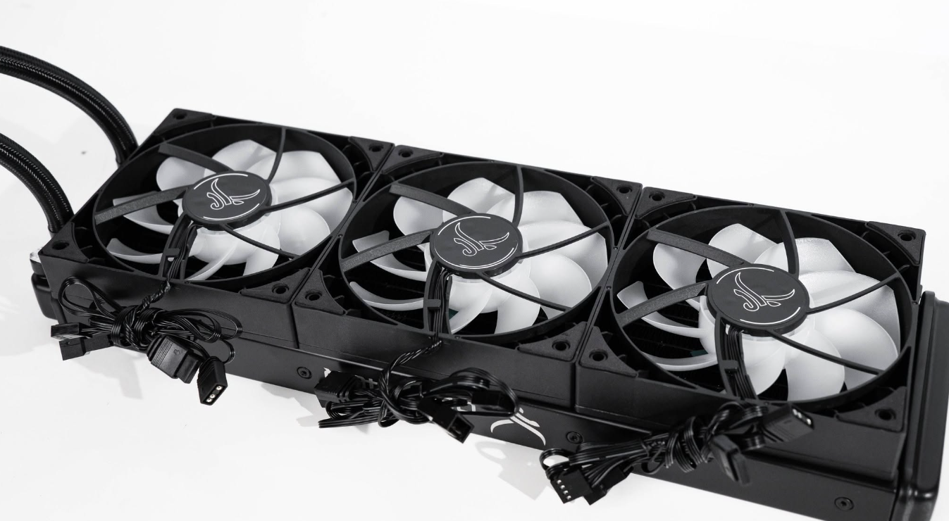 Centaur CT H300 sử dụng radiator kích thước 394 mm